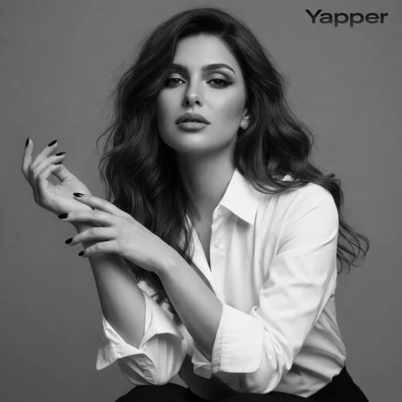 Profile / Avatar - Black-and-White Fine Art Studio Portrait Prompt